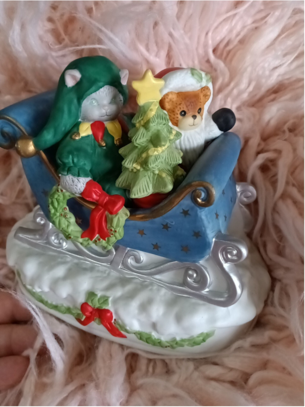 1989 Enesco Lucy & Me “Winter Wonder Land” Bear & Cat Christmas Figurine